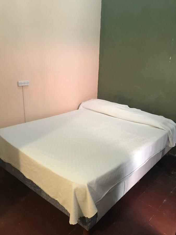 Las Rejas Hostel 萨尔塔 外观 照片